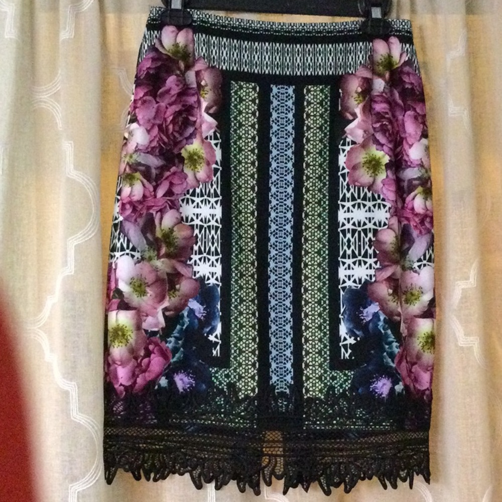 Antonio Melani lined skirt.